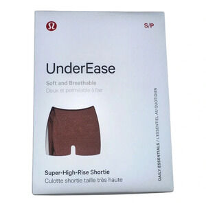 NWT Women's Lululemon Underease Super-High Rise Shortie